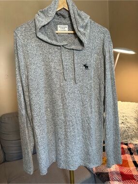 Abercrombie & Fitch Men's Heather Gray Hoodie Long-Sleeve Pullover
